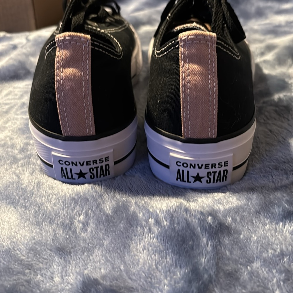 Converse Black and Tan All Star platform Sneakers size 8 (fits me like a 10) - Picture 6 of 7